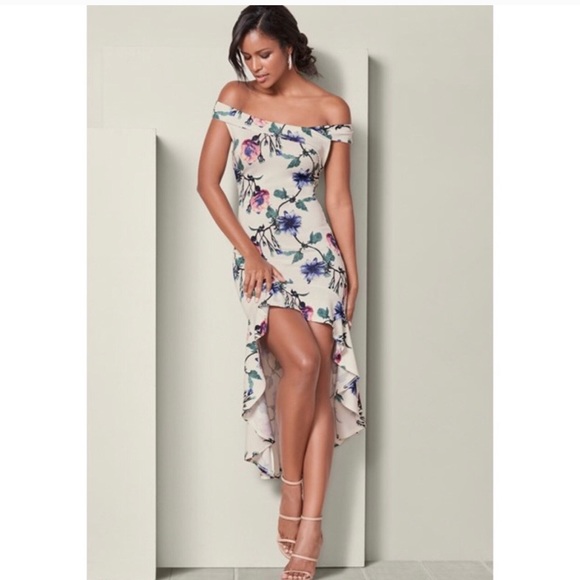 VENUS Dresses & Skirts - Off the shoulder floral dress